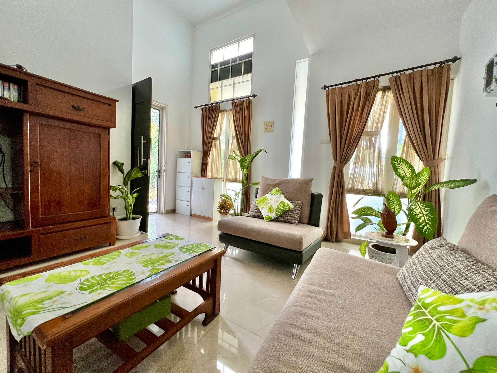 Rumah Dijual di Cluster Ivory Lippo Cikarang